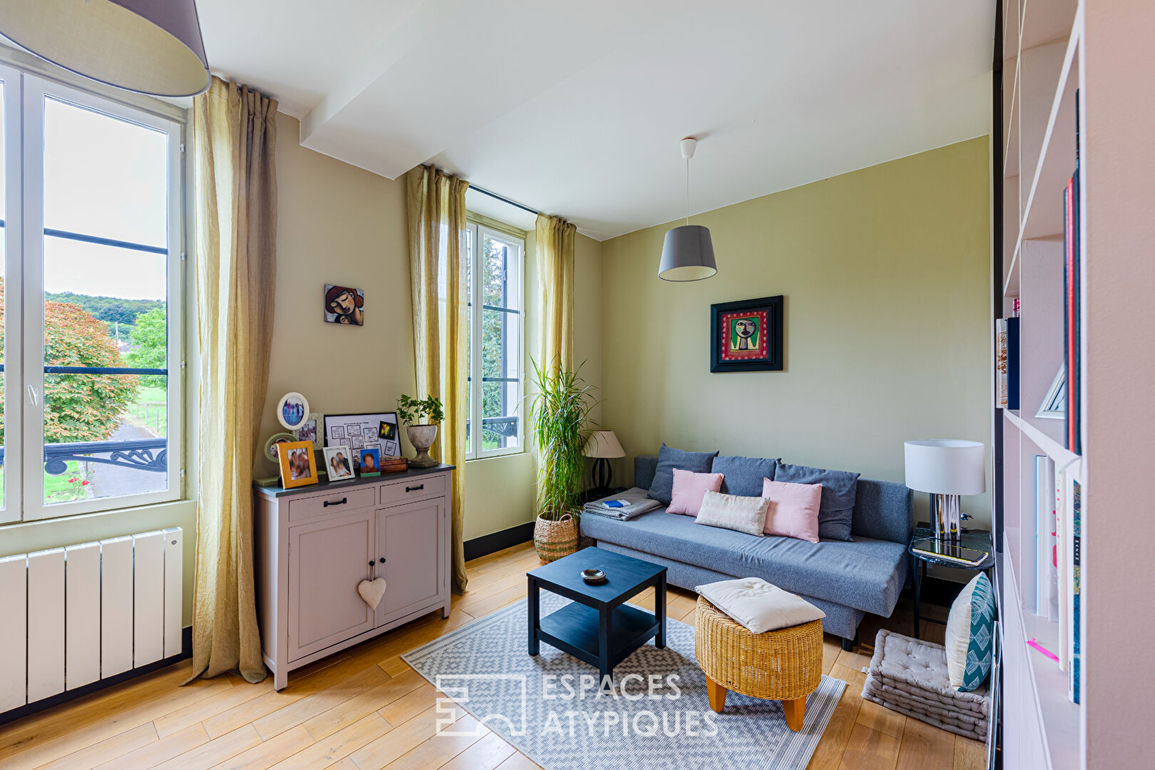 Character apartment in a 19th century castle