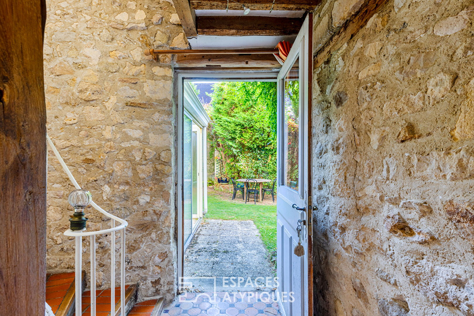 Maison de charme de 1800 , au centre de Nointel
