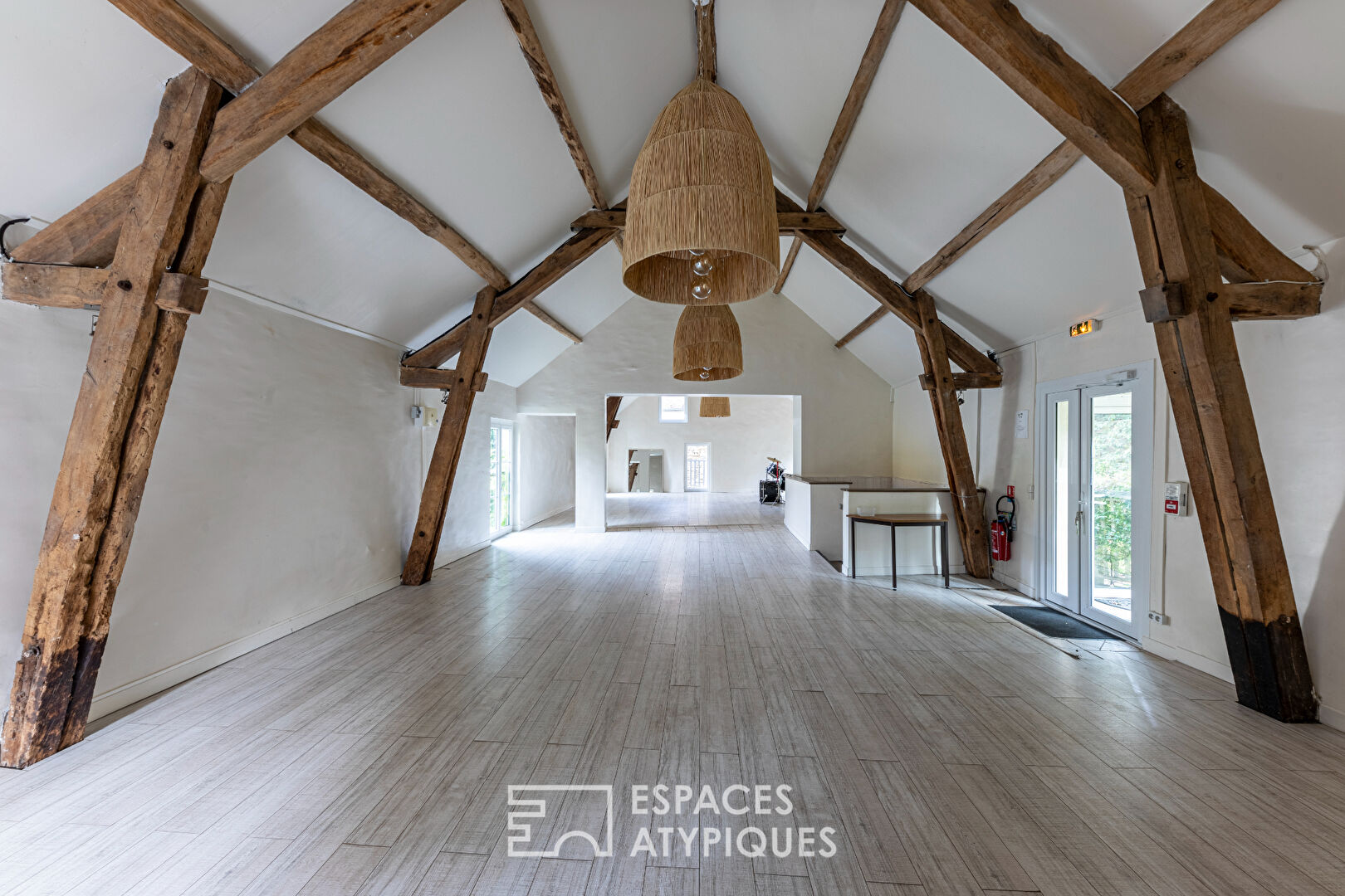 Domaine d’Exception du XVIIIème siècle au coeur du Parc naturel du Vexin