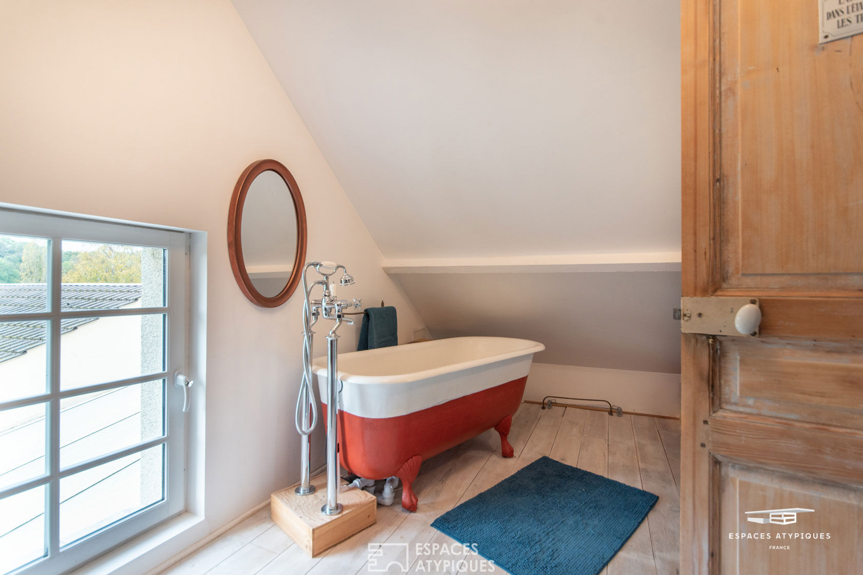 La maison début de siècle et son atelier revisité.