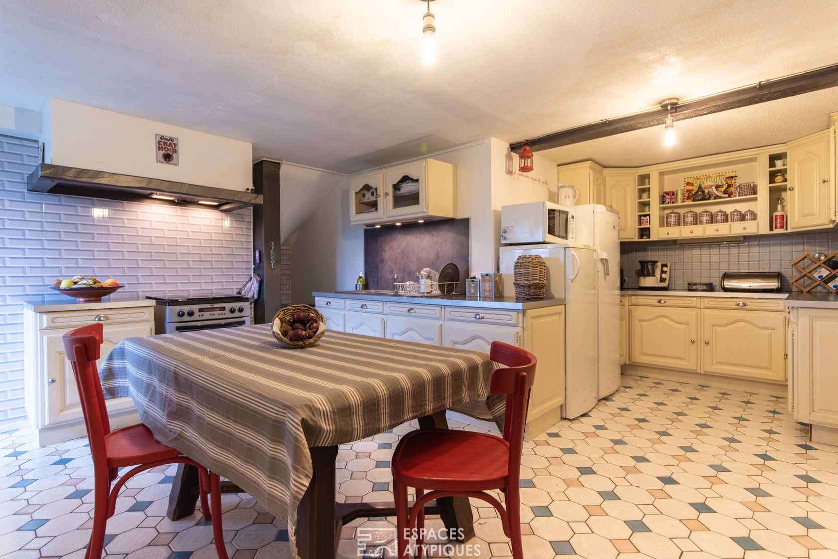 Maison Ancienne  avec vue – La jolie bohème