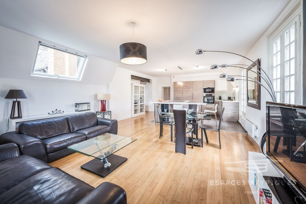 L’arborescent – Appartement contemporain avec loggia