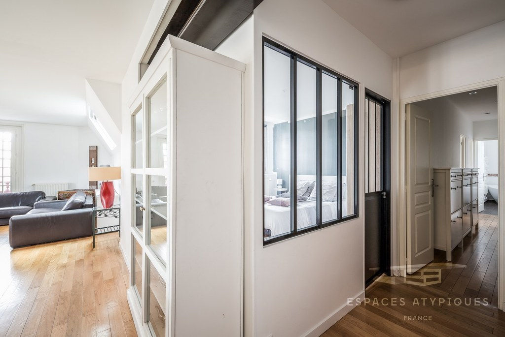 L’arborescent – Appartement contemporain avec loggia