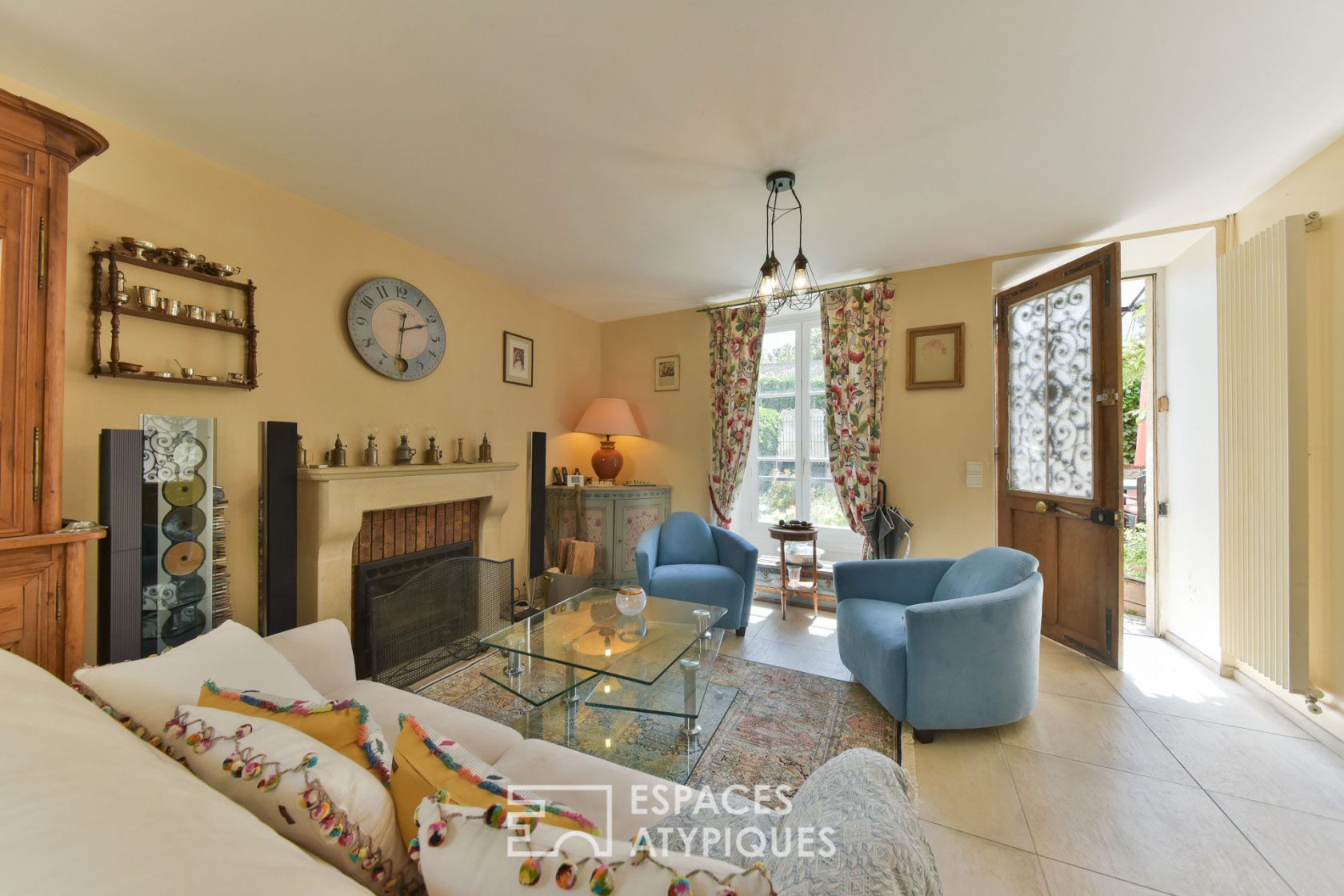 Small cozy nest in the heart of the village