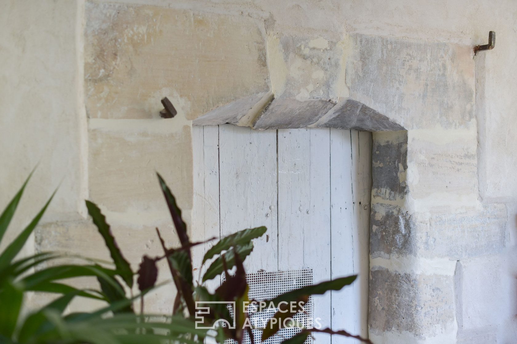 Old farmhouse rehabilitated with contemporary extension.