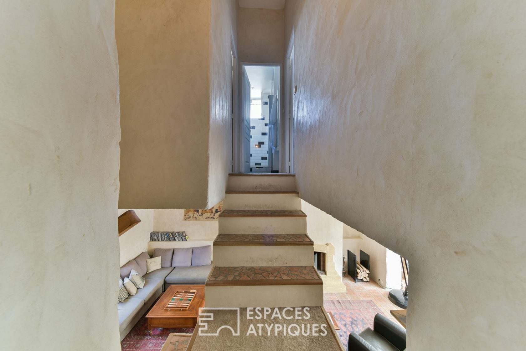Old farmhouse rehabilitated with contemporary extension.
