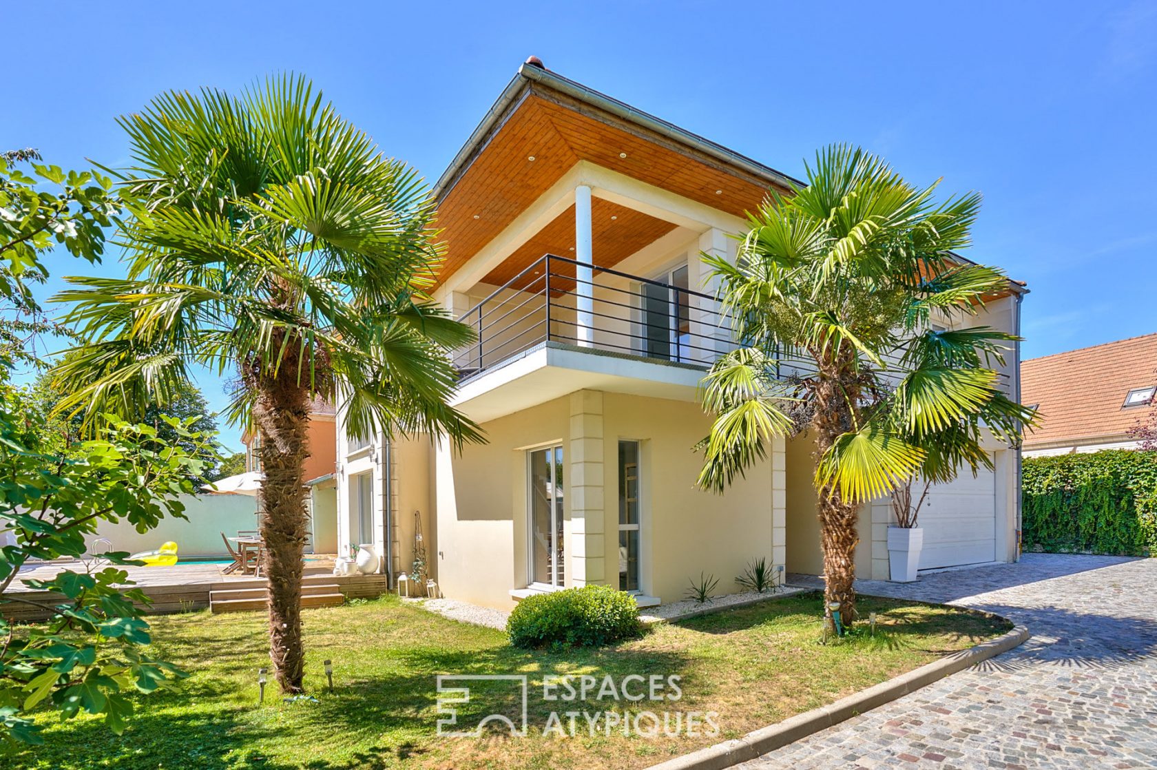 Leçon d’Epure – Contemporary family house