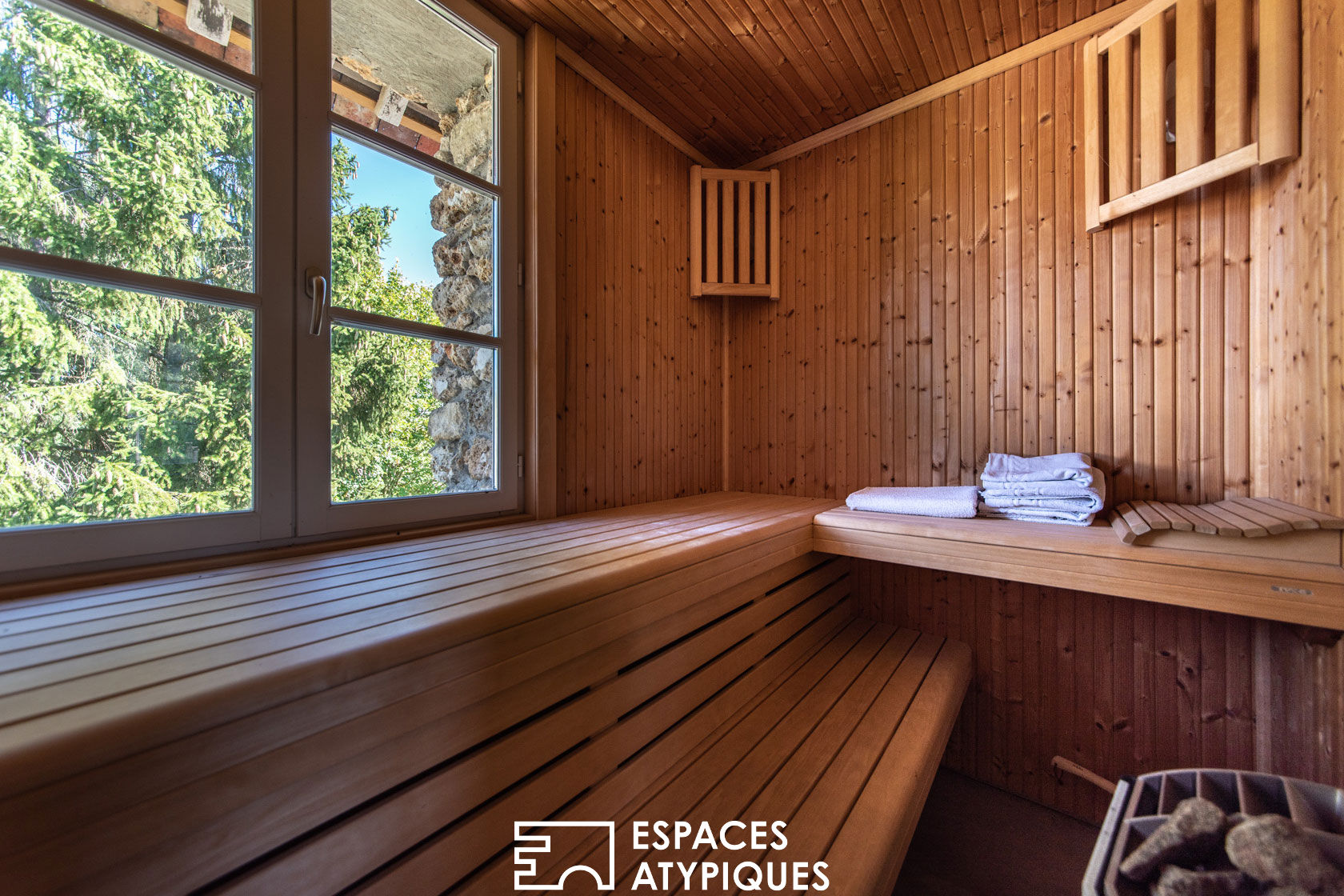 Belle Propriété avec piscine, alliance de modernité et de tradition