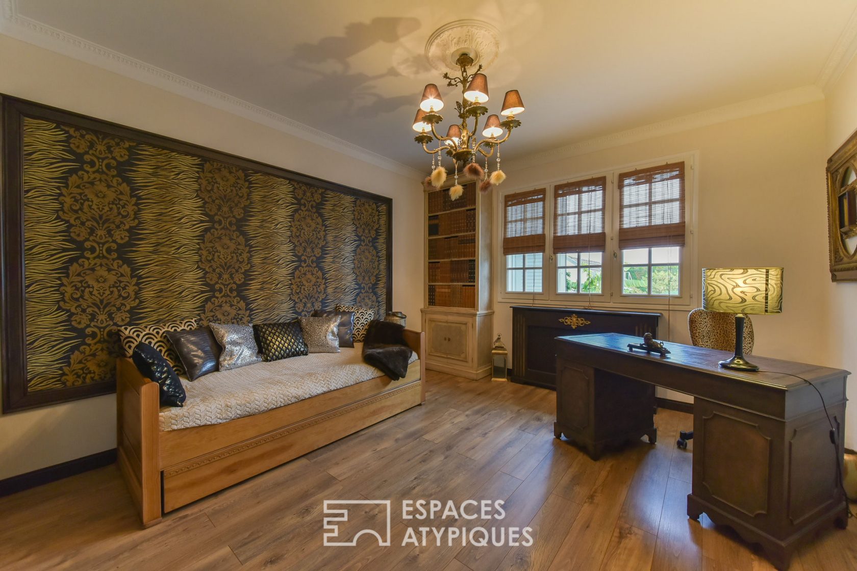 American way of life – villa avec piscine et court de tennis.