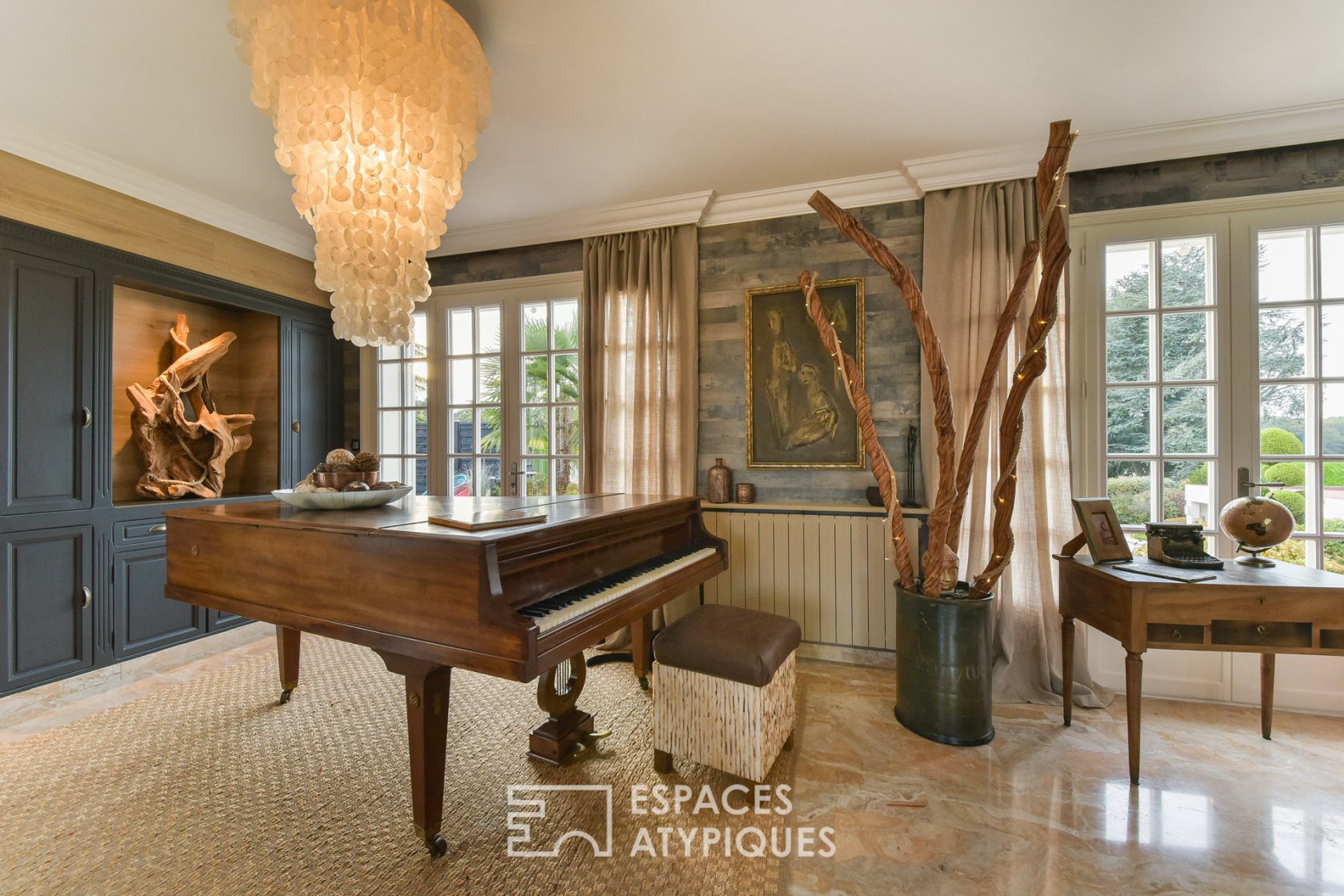 American way of life – villa avec piscine et court de tennis.