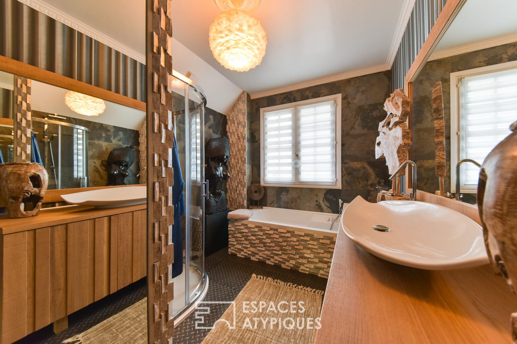 American way of life – villa avec piscine et court de tennis.