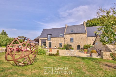 Longère, Old farm from the 17th century restored.