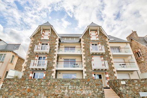 Magnificent apartment with sea view direct beach access
