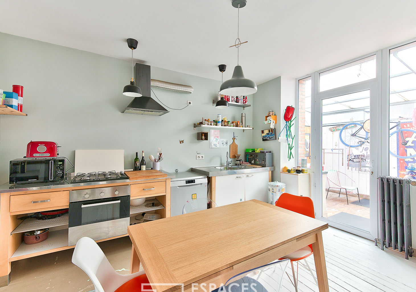 Charming house renovated in a Loft style and artist’s studio