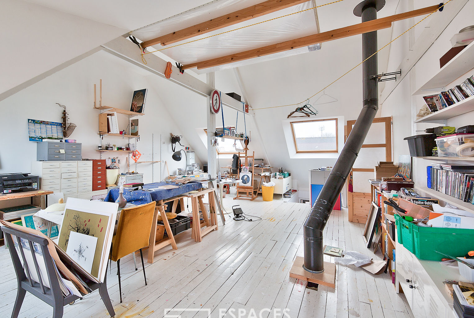 Charming house renovated in a Loft style and artist’s studio
