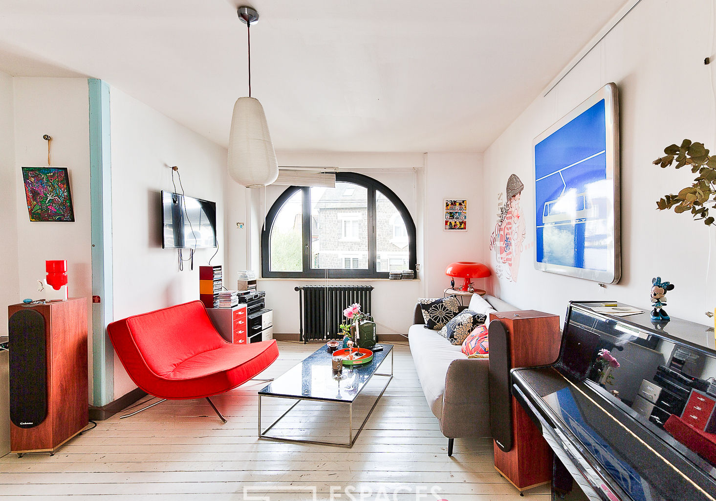 Charming house renovated in a Loft style and artist’s studio