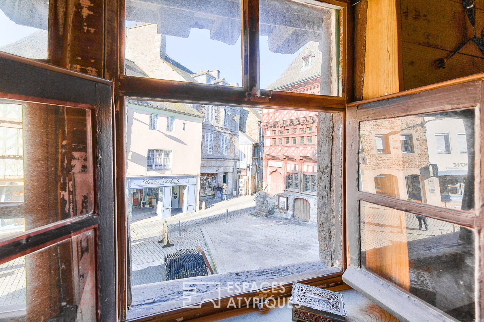 Authentique bâtisse à colombages du XVII  véritable coup de coeur