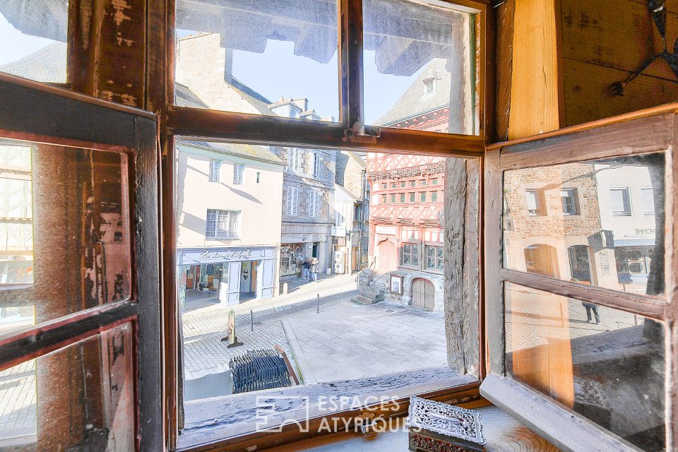 22400 LAMBALLE - Authentique bâtisse à colombages du XVII  véritable coup de coeur - Réf. 00148EACA