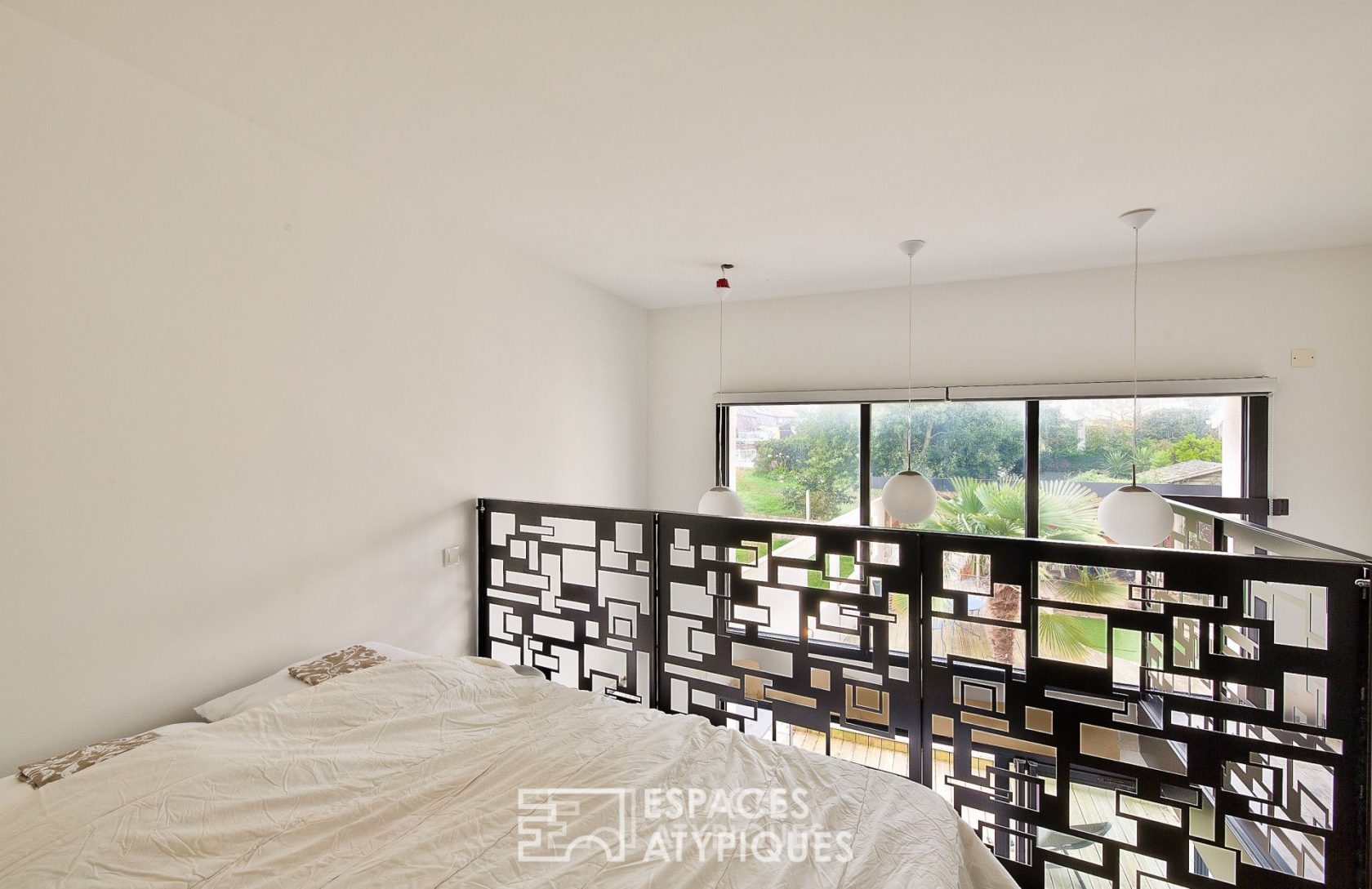 Atypical villa 600 m from the beach