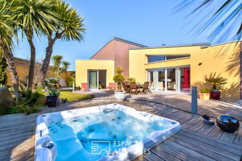 Villa contemporaine plain pied entièrement sécurisée