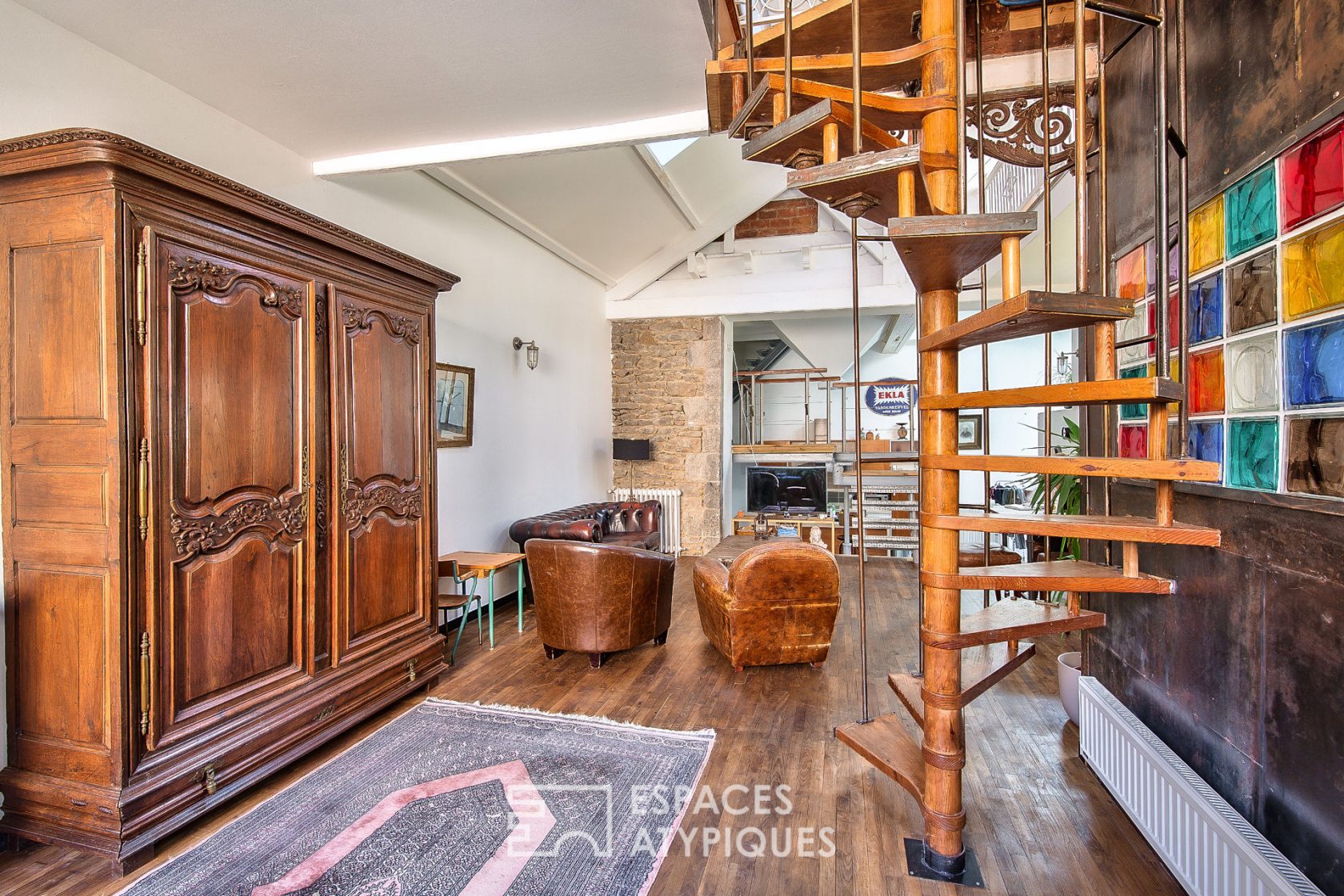 THE AMAZING LOFT and its dependent house in the heart of the historic district with garden