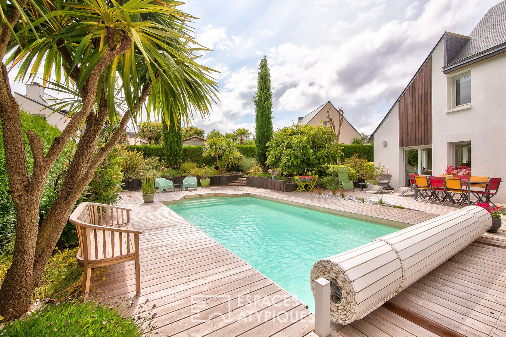 LA COQUETTE :  maison décoration soignée avec piscine et plage à pied