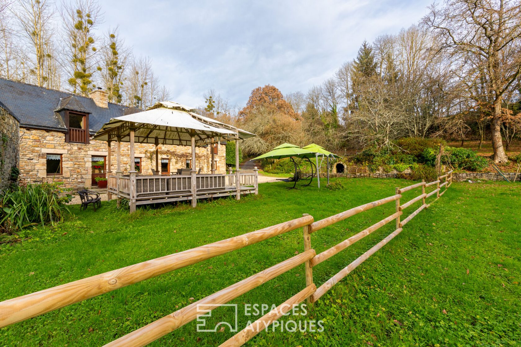 Mill and its haven of peace surrounded by nature