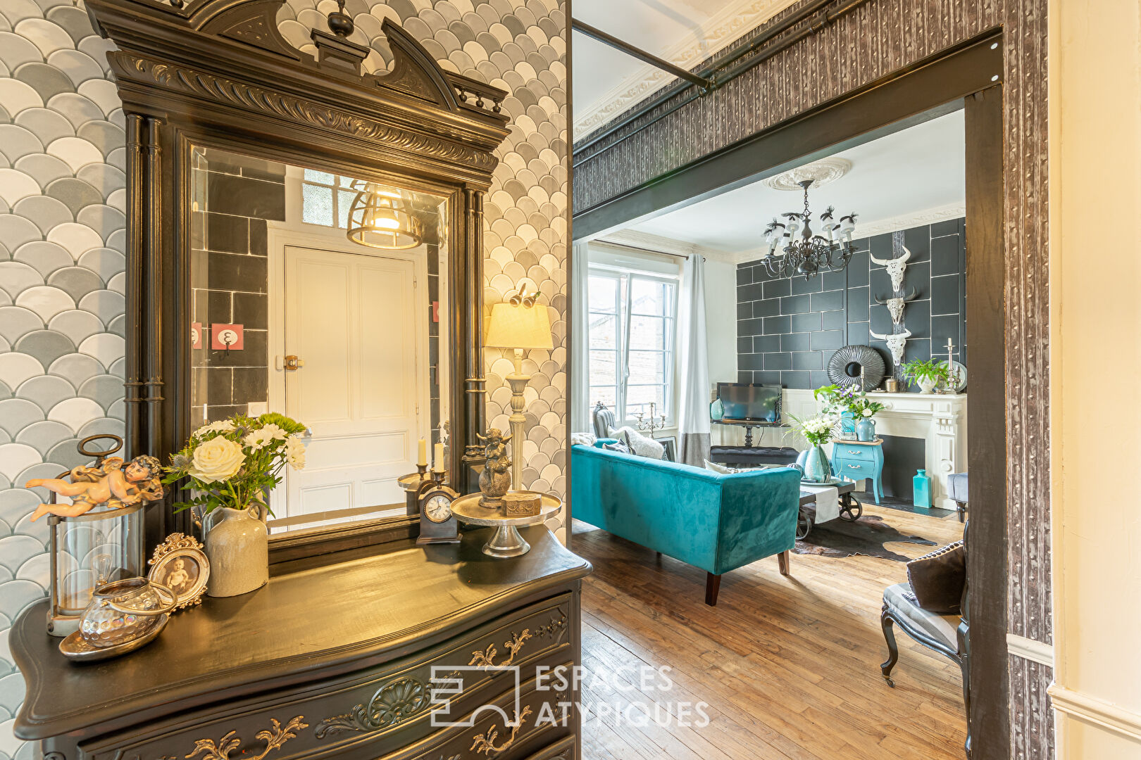 Townhouse Distributed in 2 apartments