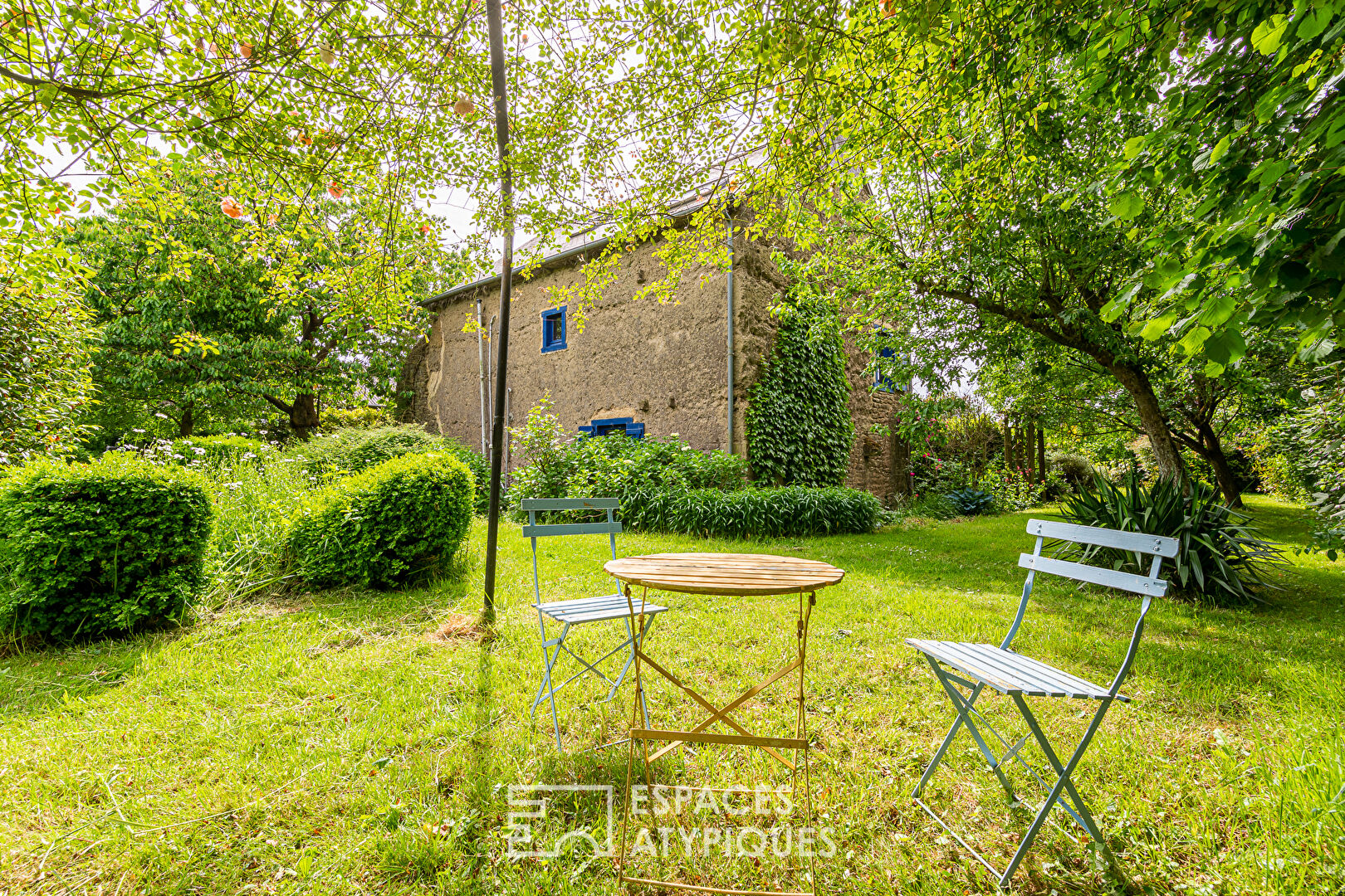 L’AUTHENTIQUE – Maison de caractère et son magnifique jardin