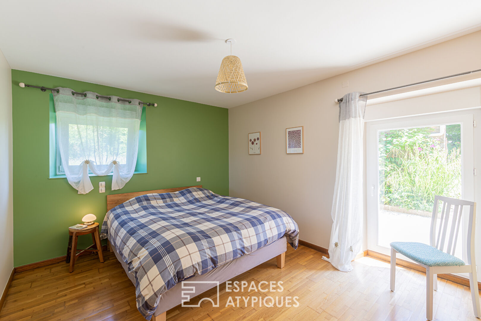 Propriété de charme dans son écrin de verdure