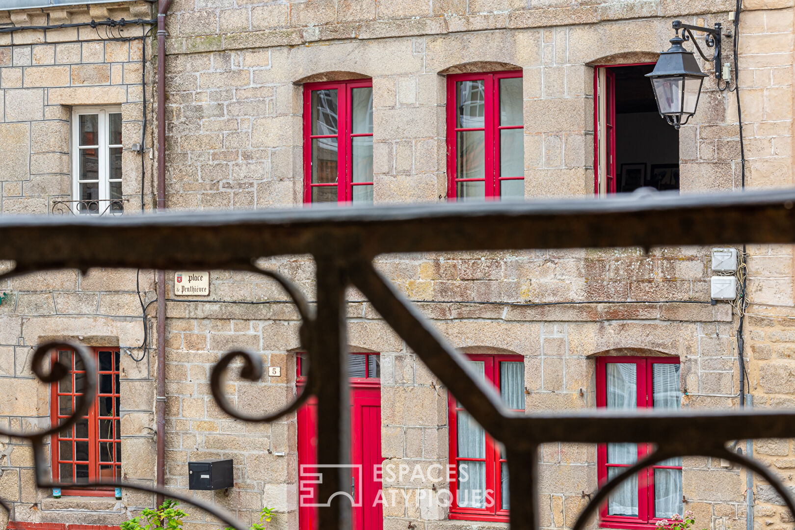Demeure fin du 16ème Cité médiévale 360m²