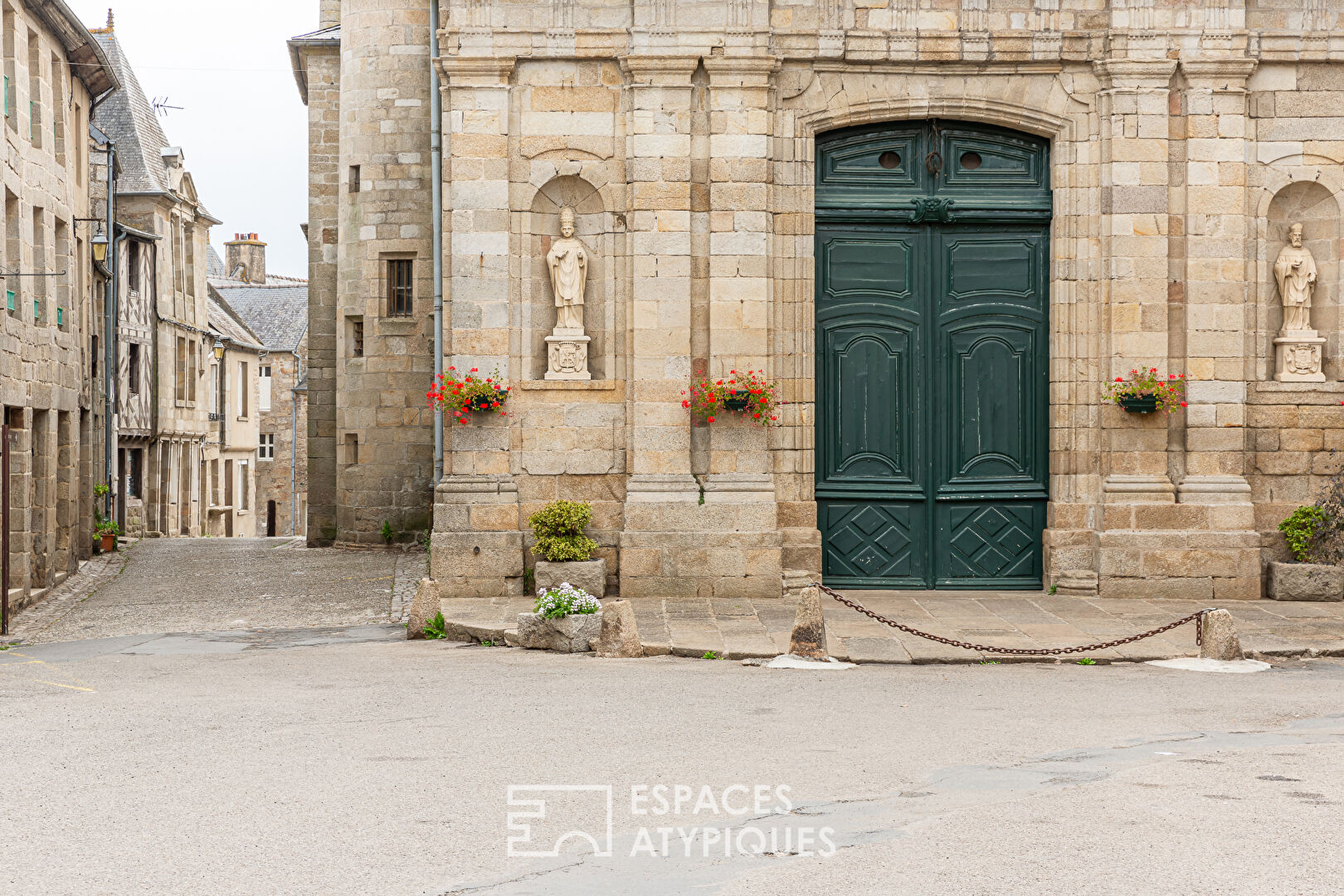 Demeure fin du 16ème Cité médiévale 360m²