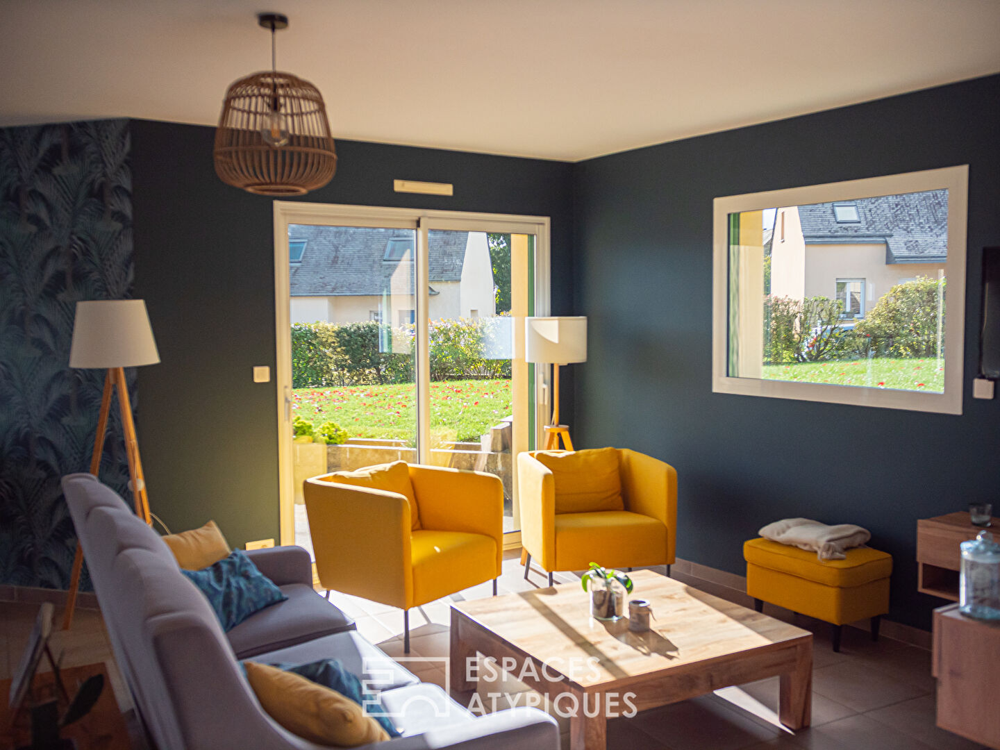 MAISON FAMILIALE AVEC JARDIN