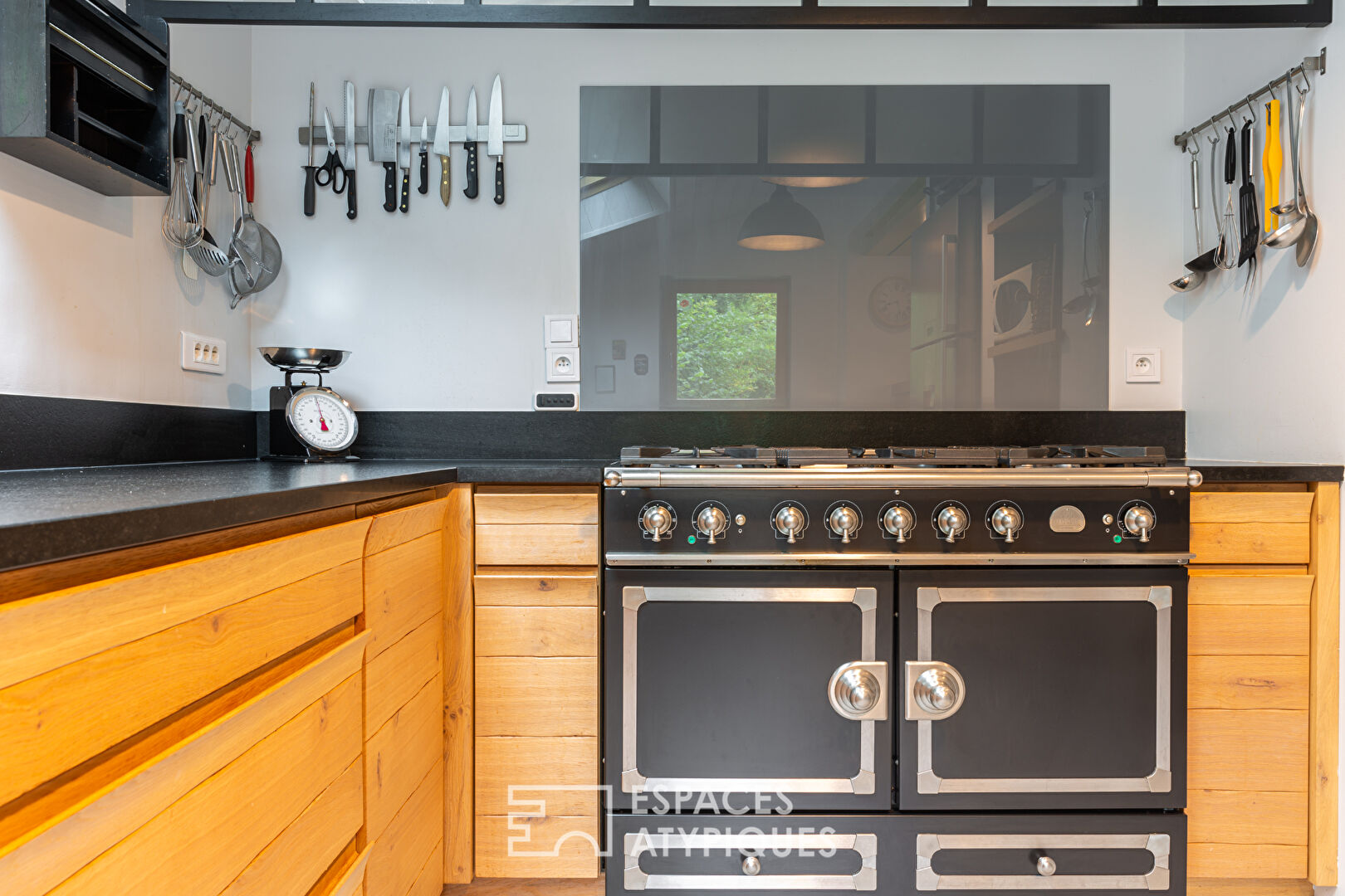 Charming renovated farmhouse 240m2, 7 bedrooms, sauna – gym