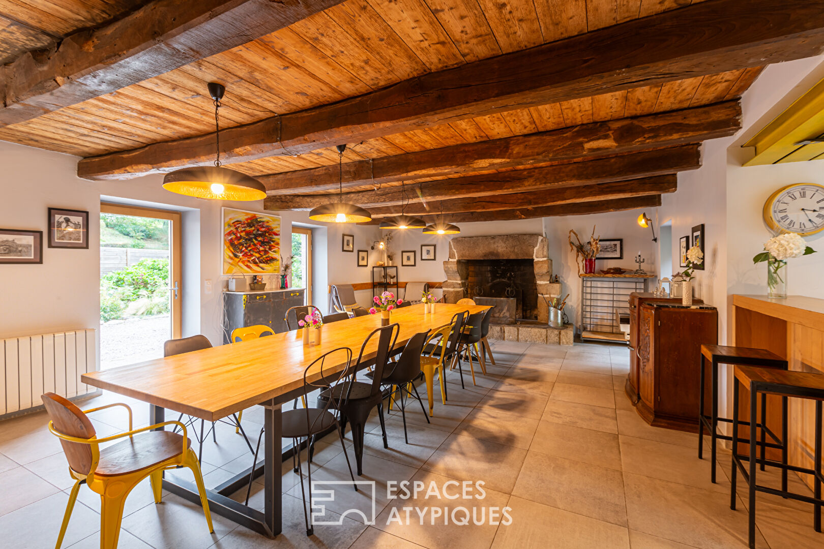 Charming renovated farmhouse 240m2, 7 bedrooms, sauna – gym