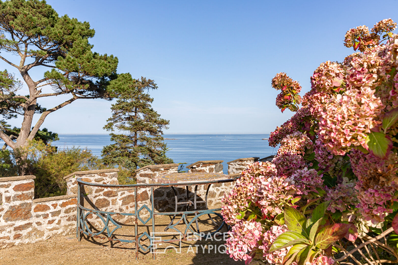 Villa face à la mer – Magnifique monument historique