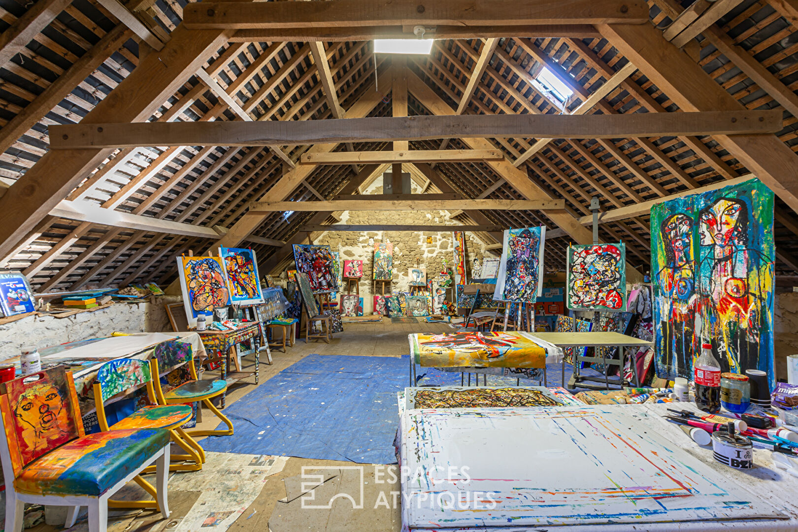 Corps de ferme, maison 100m² et ses dépendances 760m²
