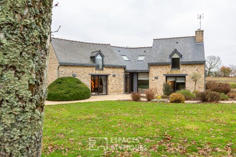Propriété en pierre pleine de charme
