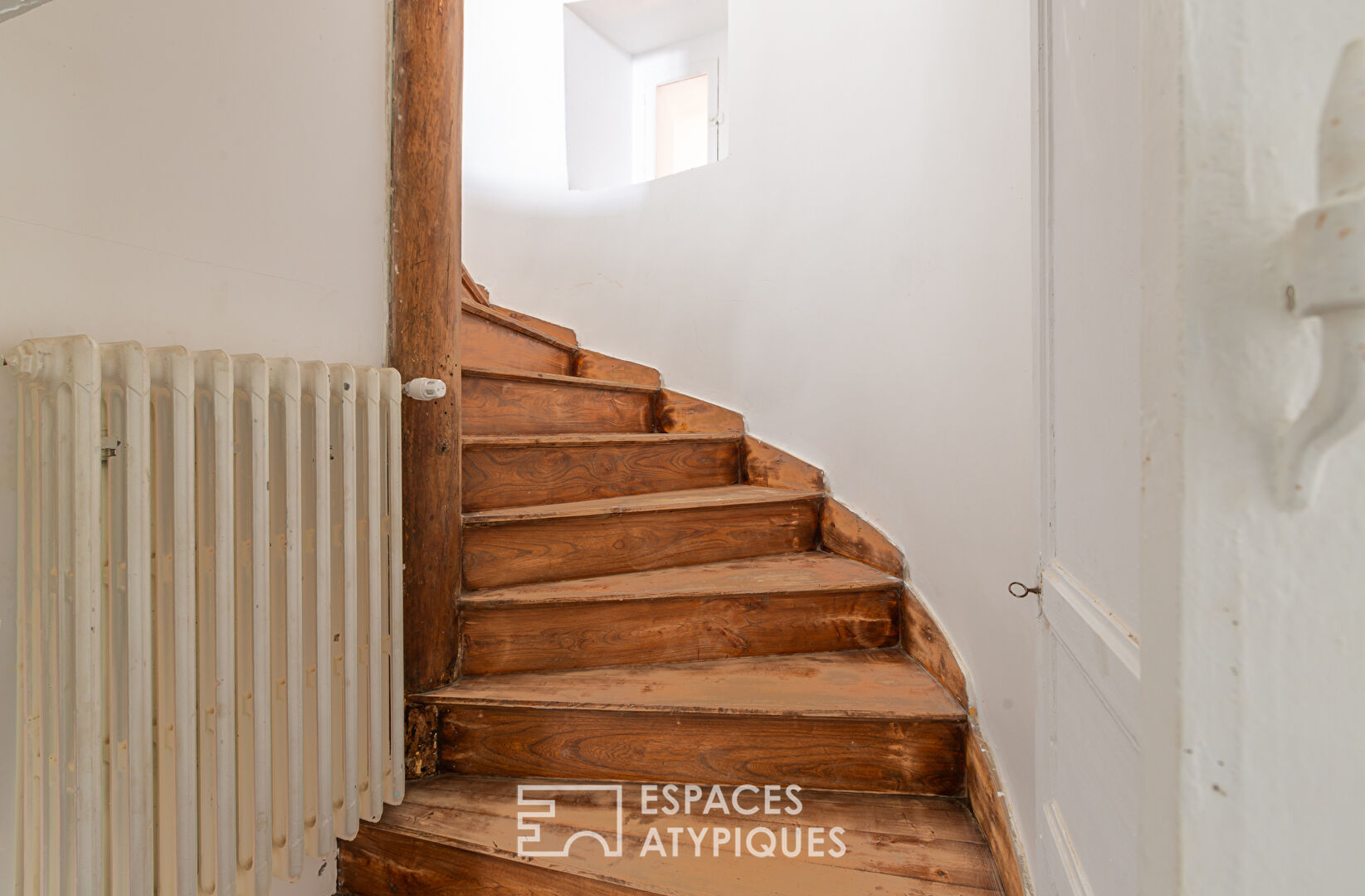 Maison ancienne rénovée en centre bourg d’Uzel avec jardin