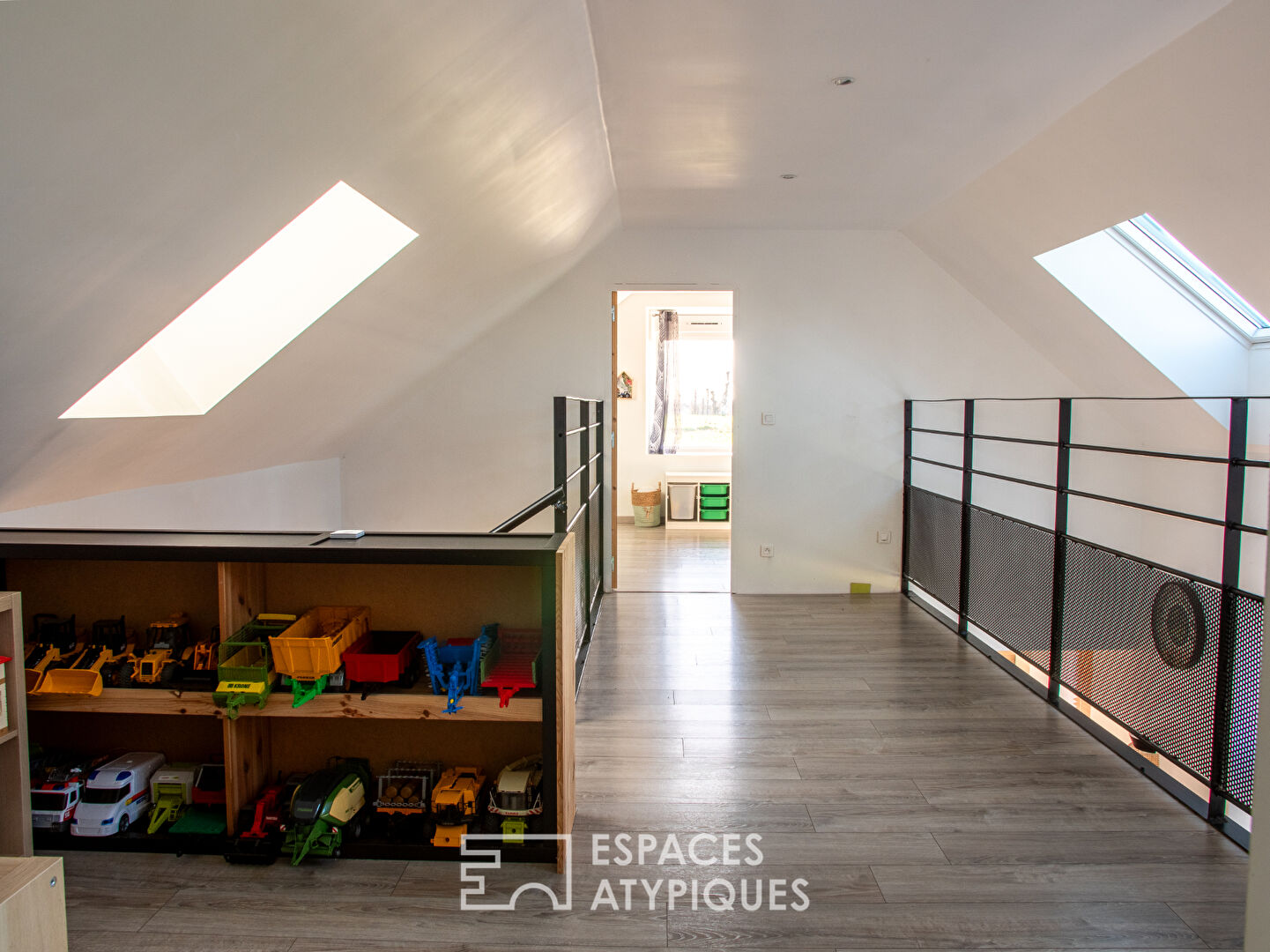 GRANDE MAISON EN PIERRE RENOVÉE