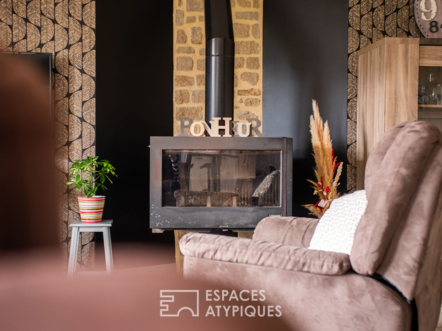 Charming family farmhouse in the heart of the village