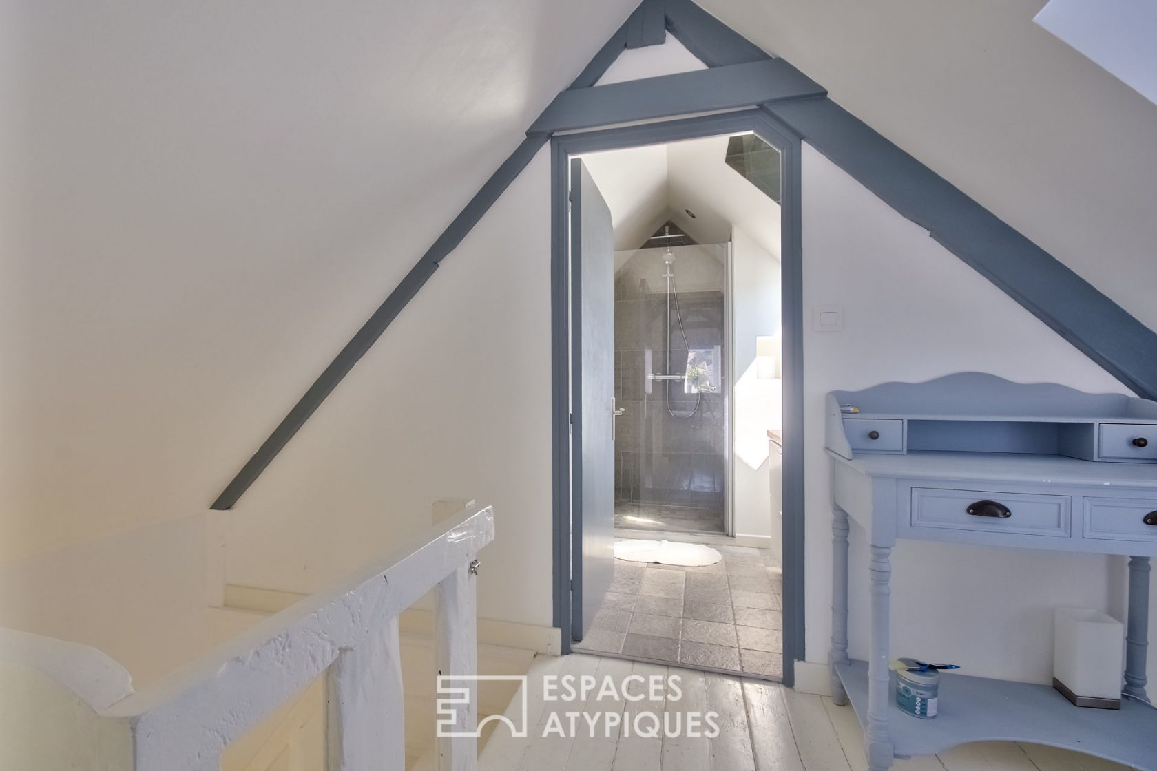 Maison de pêcheur aux couleurs océanique