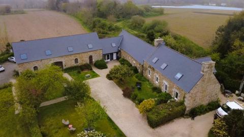 Propriété de charme en bord de mer avec activité de chambres d&rsquo;hôtes