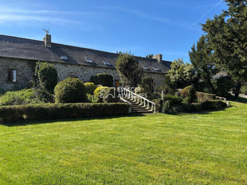Ancienne demeure ,Type Manoir début 19ème, étang, Baie de Saint-Brieuc