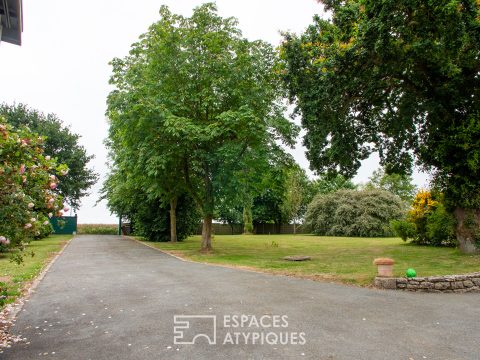 Belle longère de caractère et son studio au calme