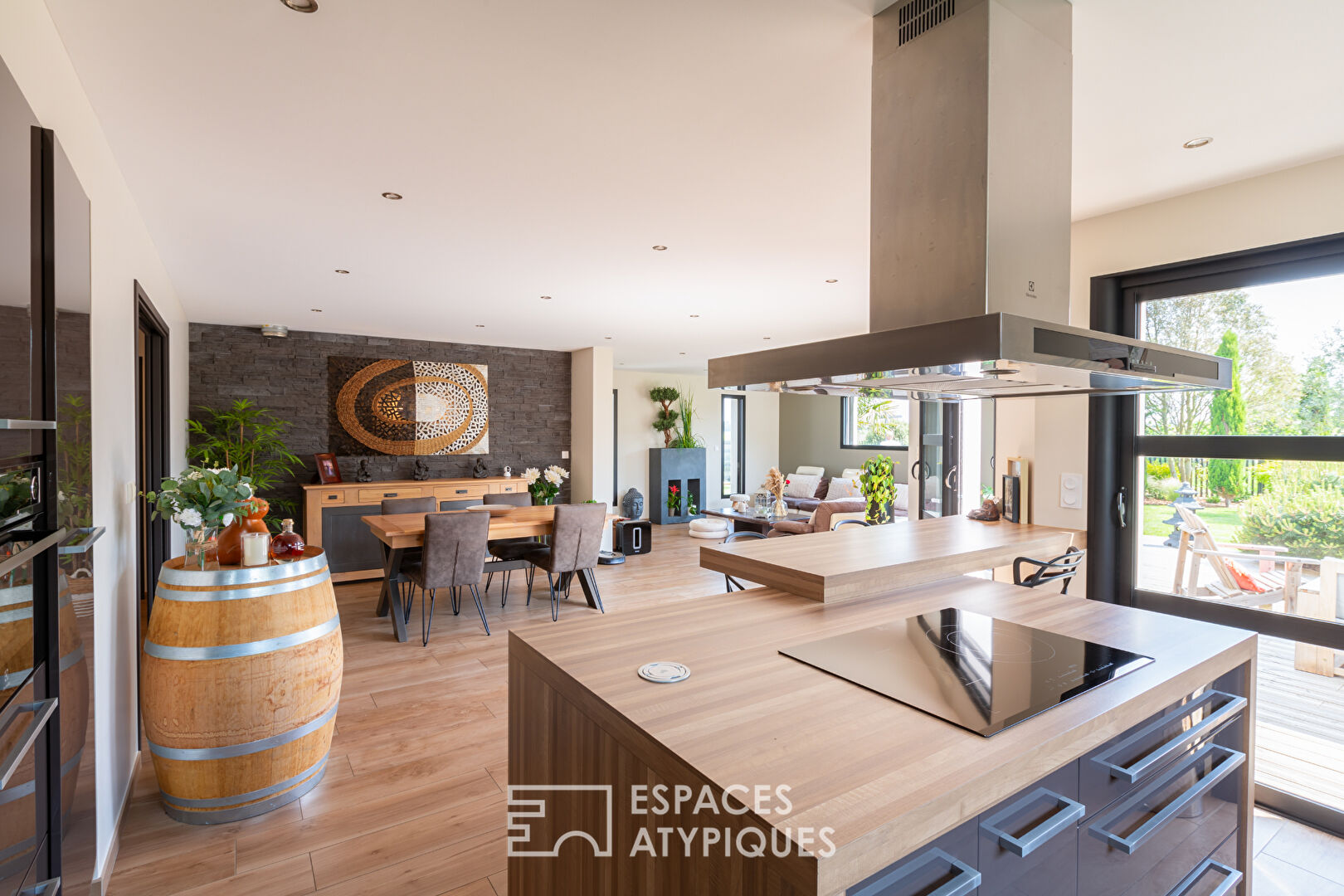 Contemporaine de  2014   PORDIC Plage à pieds