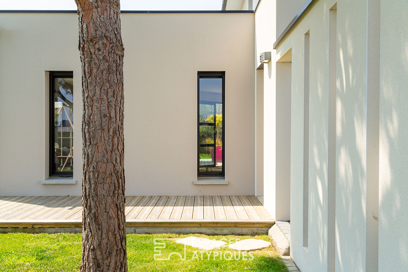 Contemporaine de  2014   PORDIC Plage à pieds