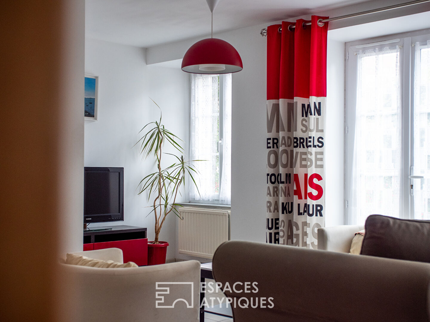 Magnifique ensemble immobilier en pierre et son grand jardin