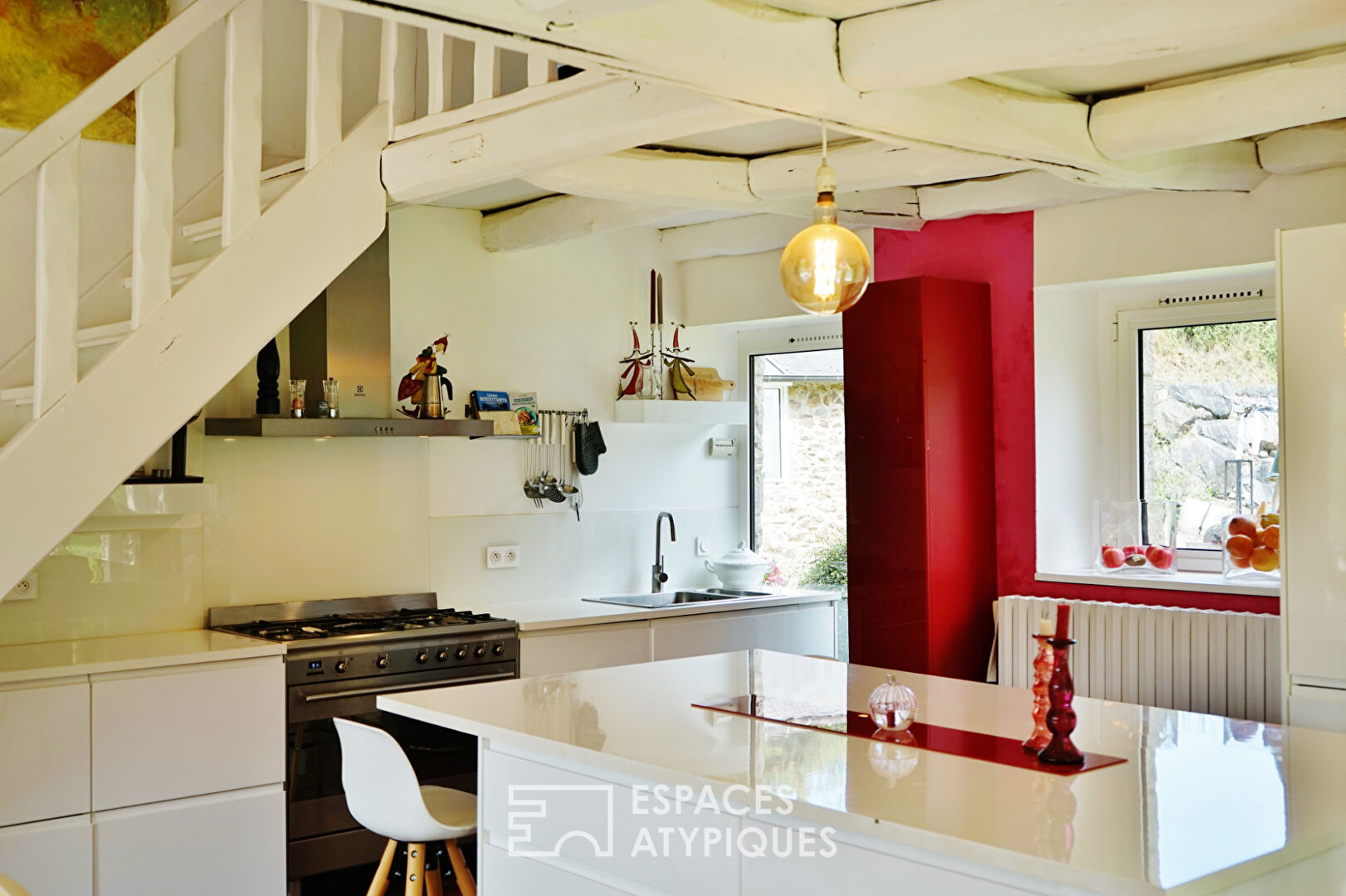 Bucolic farmhouse in Saint-Alban and its large garden