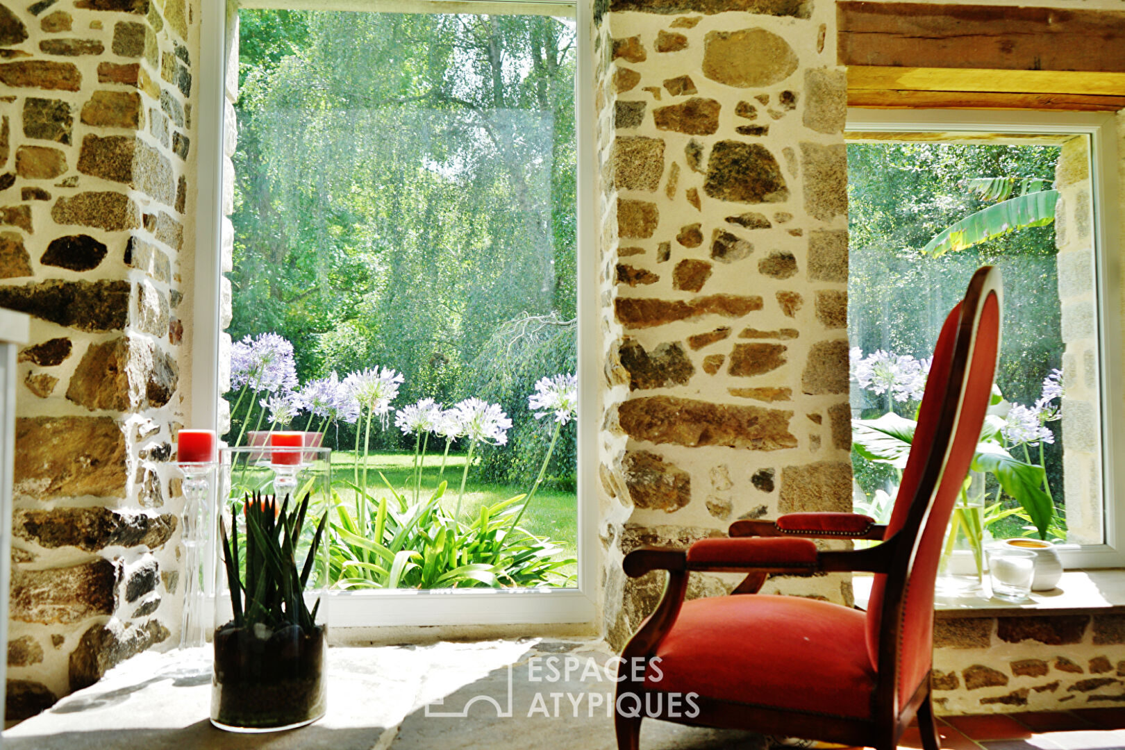Bucolic farmhouse in Saint-Alban and its large garden